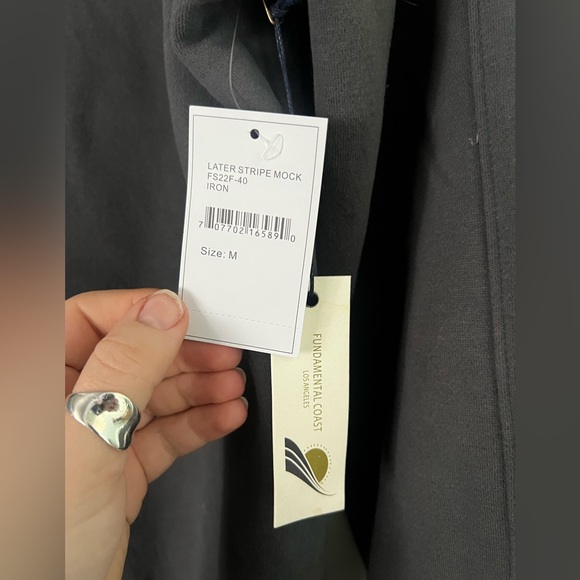 NWT- Fundamental Coast Men’s Quarter Zip - Picture 2 of 4